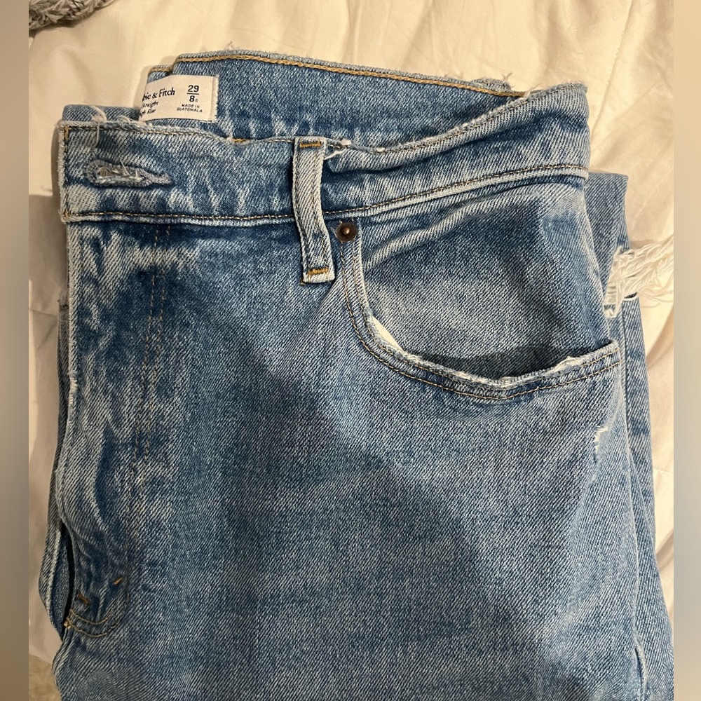 Abercrombie Ultra High Rise Jean Size 8